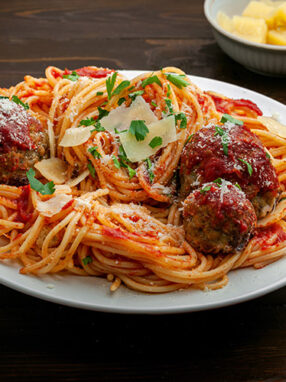 Italian Spaghetti and meatballs recipe featured image