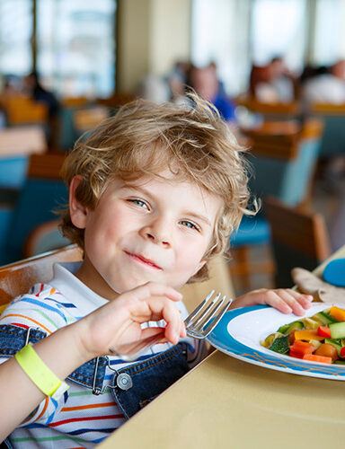 10 Tips how to encourage child to eat healthy, hygienic & balanced meals 6 tips to make kids eat food