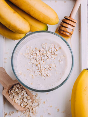 banana oats smoothie recipe featured image1