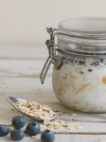 Homemade Like Mush Blueberry Overnight Oats, Oatmeal - A Healthy and Delicious Breakfast Recipe 1 homemade mush blueberry overnight oats like mush oats featured image