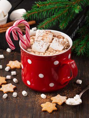 Christmas hot chocolate recipe featured image