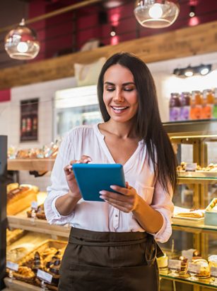 how to start your own baking business Baking Business Guide featured image