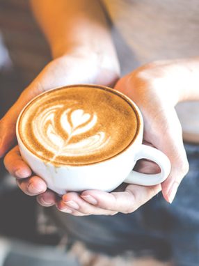 Classic Hot Latte, Expresso Latte at home feature image